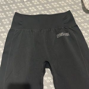 Gym shark leggings, Black